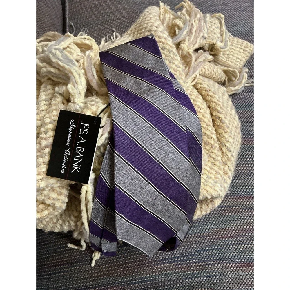 JOS.A. BANK SIGNATURE COLLECTION 100% SILK TIE‎ 58X3.5